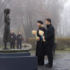 Зеленський закликає запалити свічки о 16:00