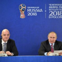 ФІФА повертає російські команди