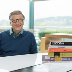 Білл Гейтс з рекомендацією щодо штучного інтелекту