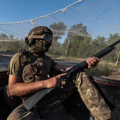 Зеленский и военные на передовой