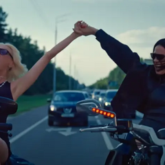 Оля Полякова викрадає Машу Єфросиніну