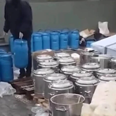 Їжа з кишковою паличкою для шкіл