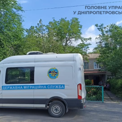 Медична служба допомоги оформляє паспорти на фронтовій лінії