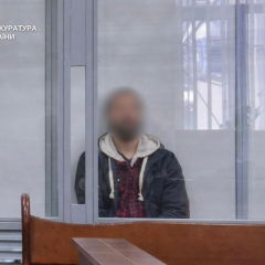 Stepfather sentenced with stepdaughter against the background of arrest
