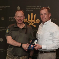 Awarding of the 'Steel Cross' to NATO commander in Ukraine