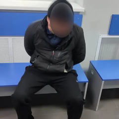 Чоловік влаштовує дебош з сусідами