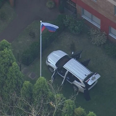 Авто врізалося у ворота російського консульства в Сіднеї