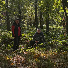 Тіло грибника в лісі