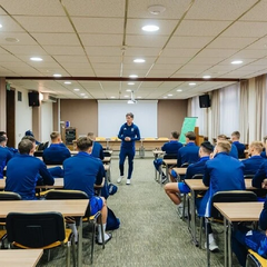 Емблема Молодіжної збірної України з футболу