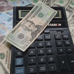 Курс долара та євро на 22 червня