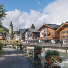 Ski resort switches to summer programs