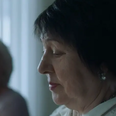 Бригада изображает сеть ролик о бабушках и внуках