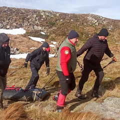 Тела двух погибших мужчин в горах