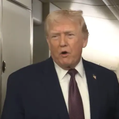 Трамп обсуждает покупку Гренландии