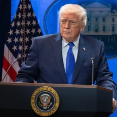 Жіноча збірна США з хокею відмовила Трампу