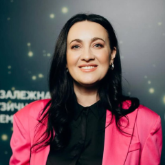 Соломія Вітвіцька показала вагітний живіт