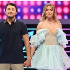 Леся Нікітюк вітає Сергія Притулу