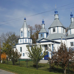 Давні храми повернули державі