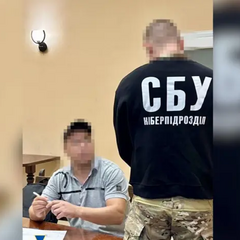 Продавец детских колясок во время задержания