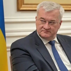 Ukraine resumes oil transit through 