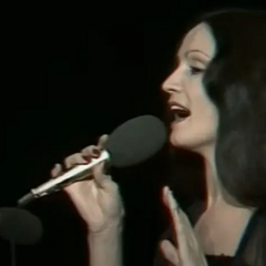 Зображення легендарного поета-пісняра Ротару