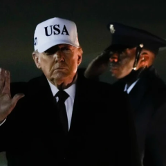 Trump announces $300 billion oil refinery construction