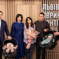 Школьные учителя стали родителями первых близнецов