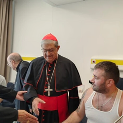 Посланець Папи відвідав поранених захисників