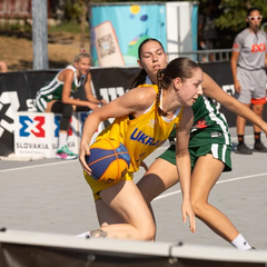 Перспективная украинская баскетболистка в действии