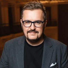 Пономарьов змінює тактику водіння автомобіля