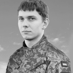 Денис Струнніков - від циркового артиста до бійця