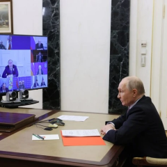 Путін у бункері, дрони ударяють