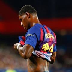 Rashford in Barcelona kit on the stadium