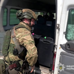 Police evacuate families from Vyshetarasivka