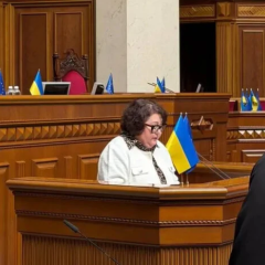 Присяга Елены Киевлянином депутатом