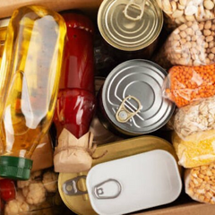 Ілюстрація: прибори для безкоштовного отримання продуктів українцями