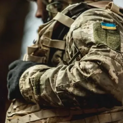Двоє чоловіків побили кіборга у Черкасах