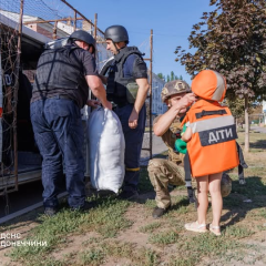 15 rescued people from front-line communities