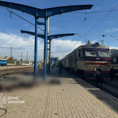 Російський удар по вокзалу в Дніпрі