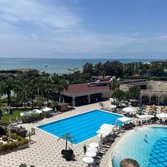 Закриття сотень готелів на популярному курорті Туреччини