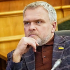 Депутати 'Слуги народу' обговорюють проблеми голосувань у Раді
