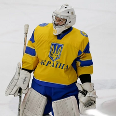 Виконане майсивне захоплення гравця воріт на збірній України з хокею