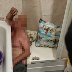 Рятувальники визволили чоловіка з ванної