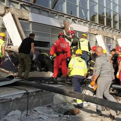 Arrested former ministers after the roof collapse