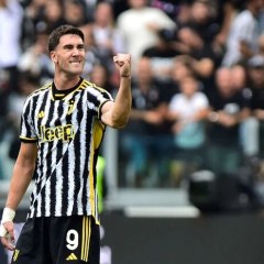 Juventus prepares new contract for Vlahovic