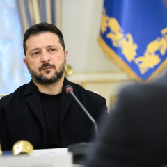 Зеленский готовится к переговорам