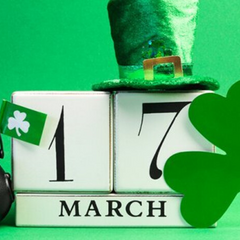 Маскарадні костюми та зелений ошийник