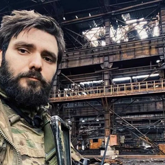 Фото Богдана «Тавра» Кротевича з відеоповідомленням про співпрацю з «Азовом» і коментарі щодо планів на майбутнє
