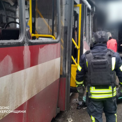 Автобус після обстрілу в Херсоні