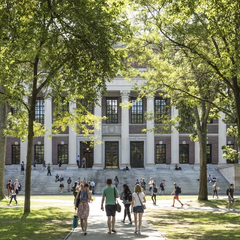 Засуджений професор з Філадельфії приховує докази